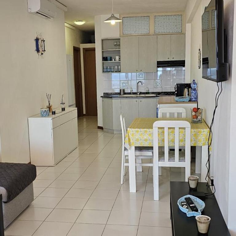 Casa Vittoria - Appartamento con Vista Mare - 10