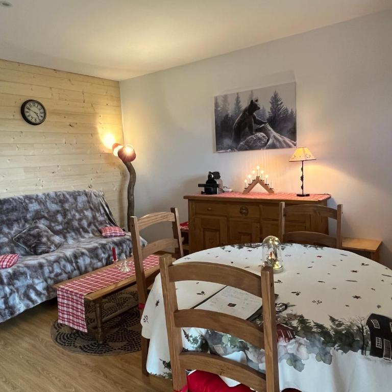 PETIT LUTIN à 250 m du bord du lac de Gérardmer - Appartement 2 Chambres - 4