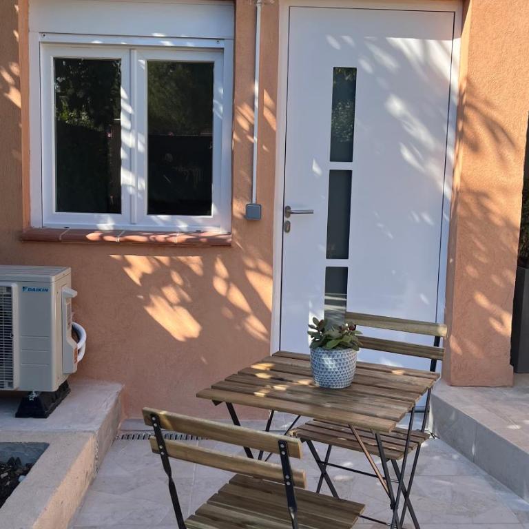 Le félibre 2 - One-Bedroom Apartment - 3