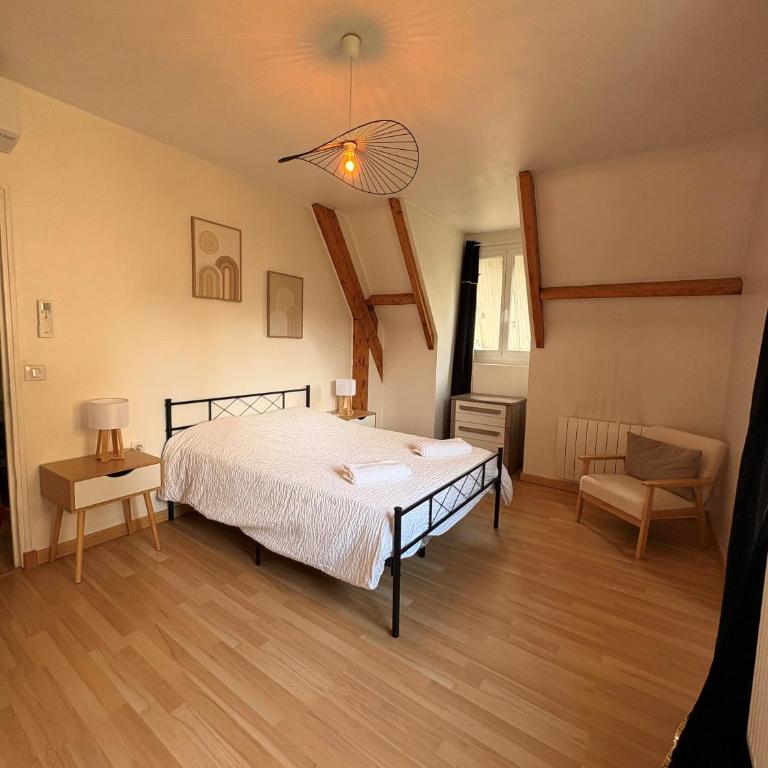 Maison spacieuse - Jacuzzi - Proche cœur historique - Villa 3 Chambres - 25