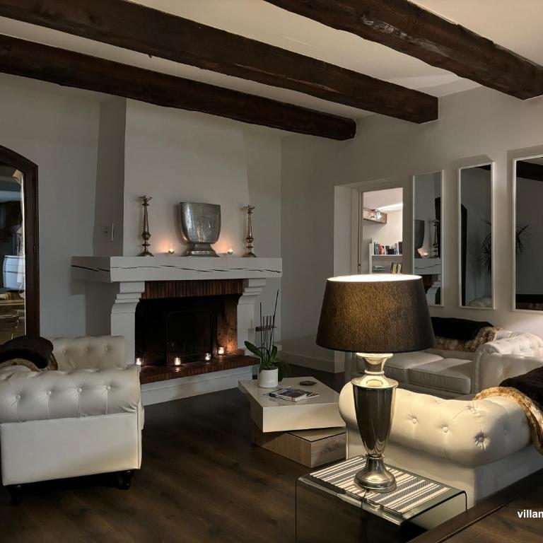 Villa-Monti Luxury Villa with Private Pool, Fully Air Conditioned Bedrooms, 5 Star Superhosts! - Villa 3 Chambres - 25