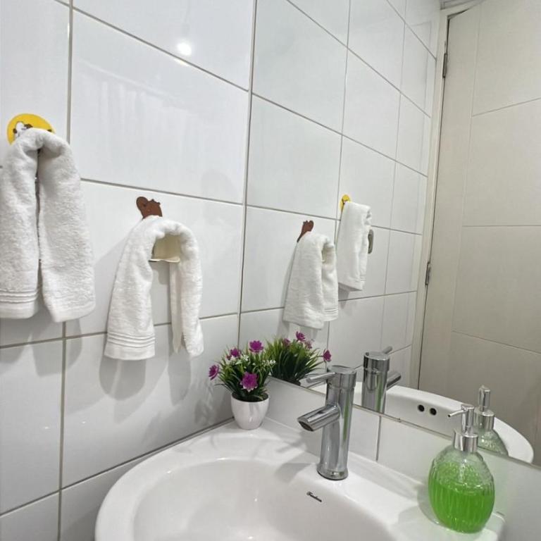 Metro Santa Ana - One-Bedroom Apartment - 15