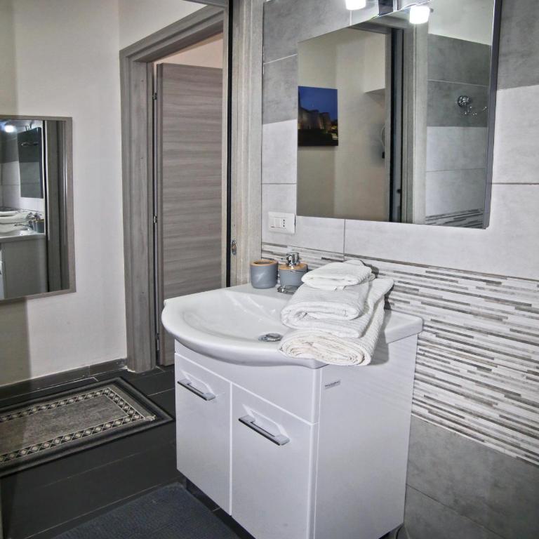 Home La Marina 2 - Appartamento con 1 Camera da Letto - 17