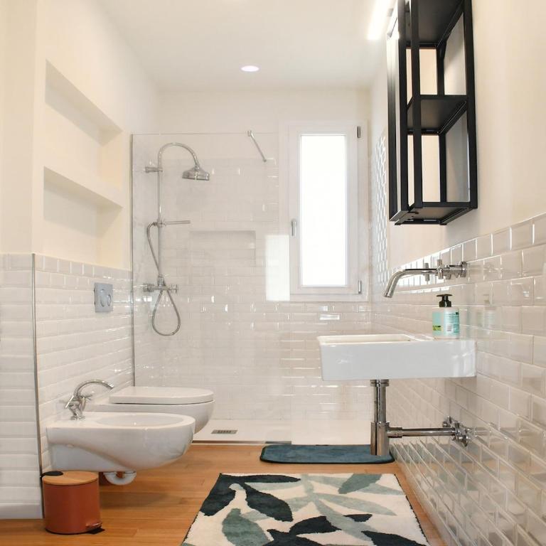 Villa Fenice - oasi di comfort - tutto a due passi - Three-Bedroom Apartment with Balcony - 11
