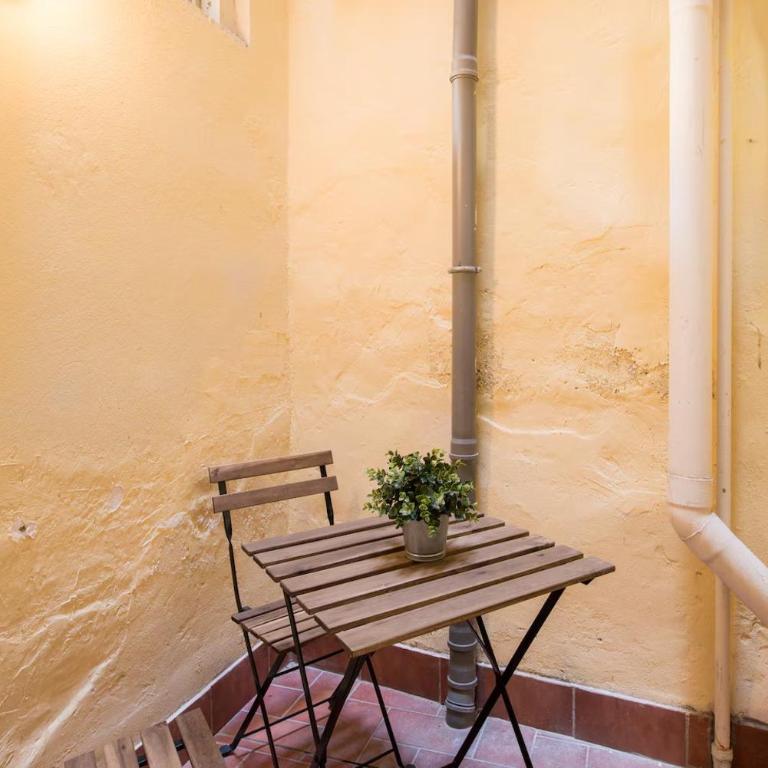2 apartments next to a market and Piazza Santa Croce - HomeUnity - One-Bedroom Apartment - 12