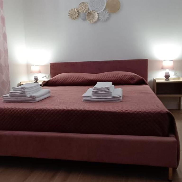 La Maison dello Stretto - Camera Matrimoniale con Bagno Privato - 1