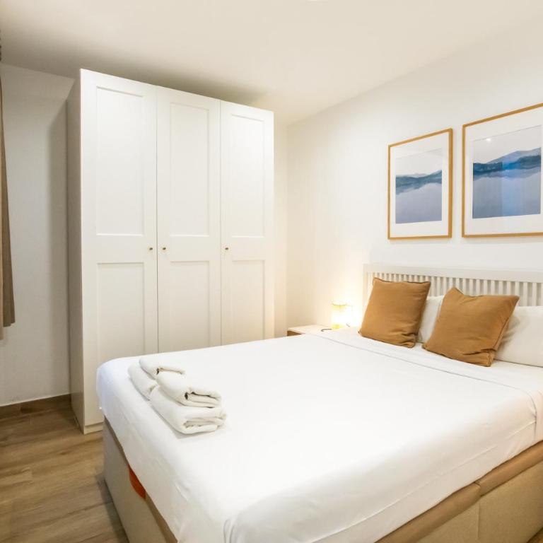 61IND1124- Beautiful apartment near sagrada famili - Three-Bedroom Apartment - 24