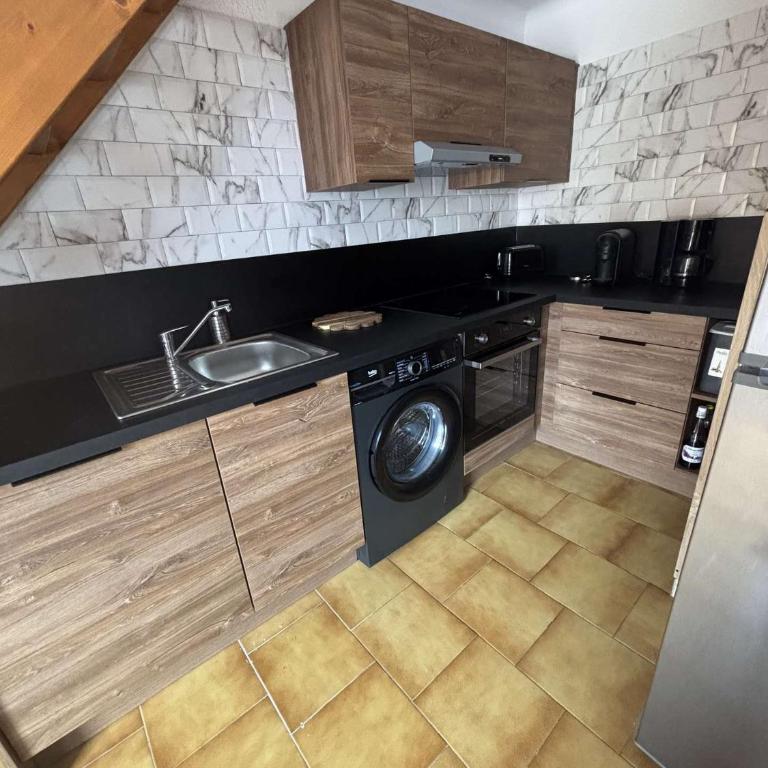 Appartement trois pièces climatisé avec terrasse- AR021-034 - Appartamento - 7