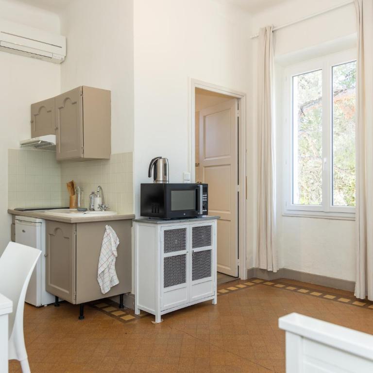 Appartement au Château Maravenne - Maison de Vacances - 11