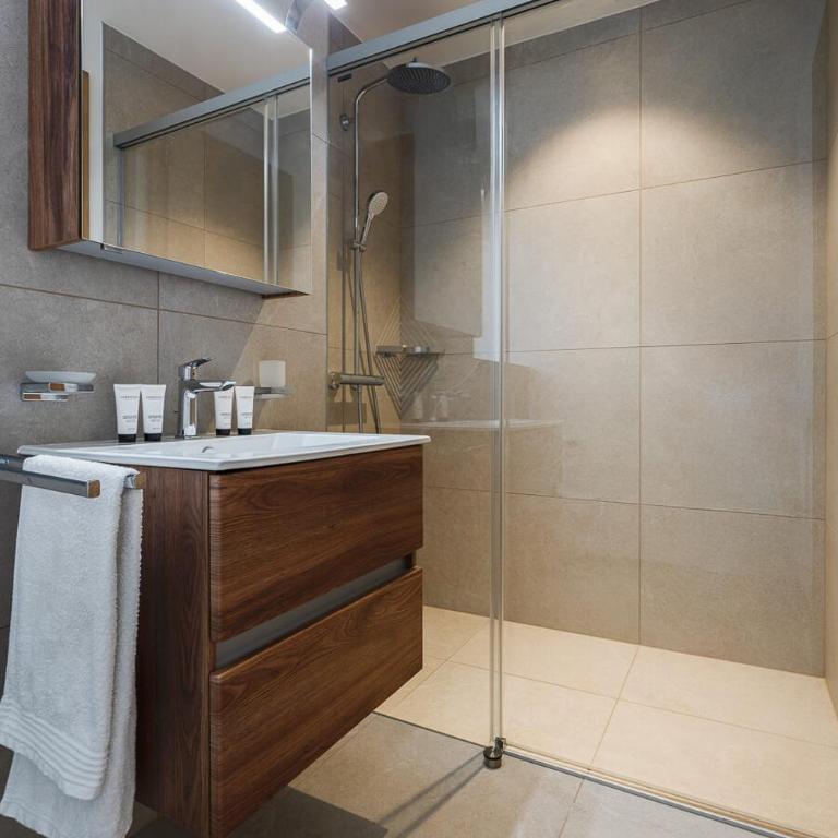 Guernerés & Spa by Alpine Resorts - Apartment mit 3 Schlafzimmern und Bergblick - 1