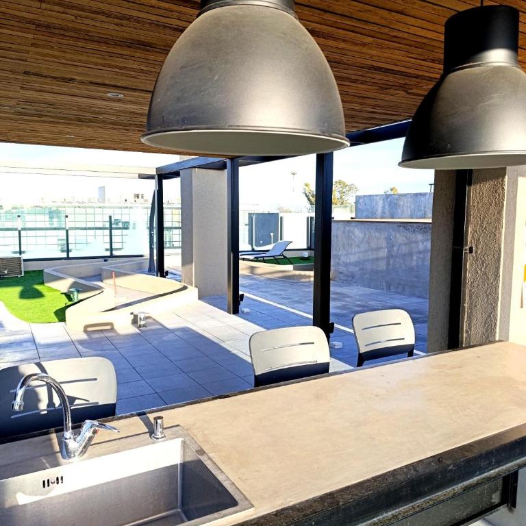 Hermoso Departamento en alquiler, Edificio Agora I, Villa Rosa - Apartamento de 1 dormitorio - 20