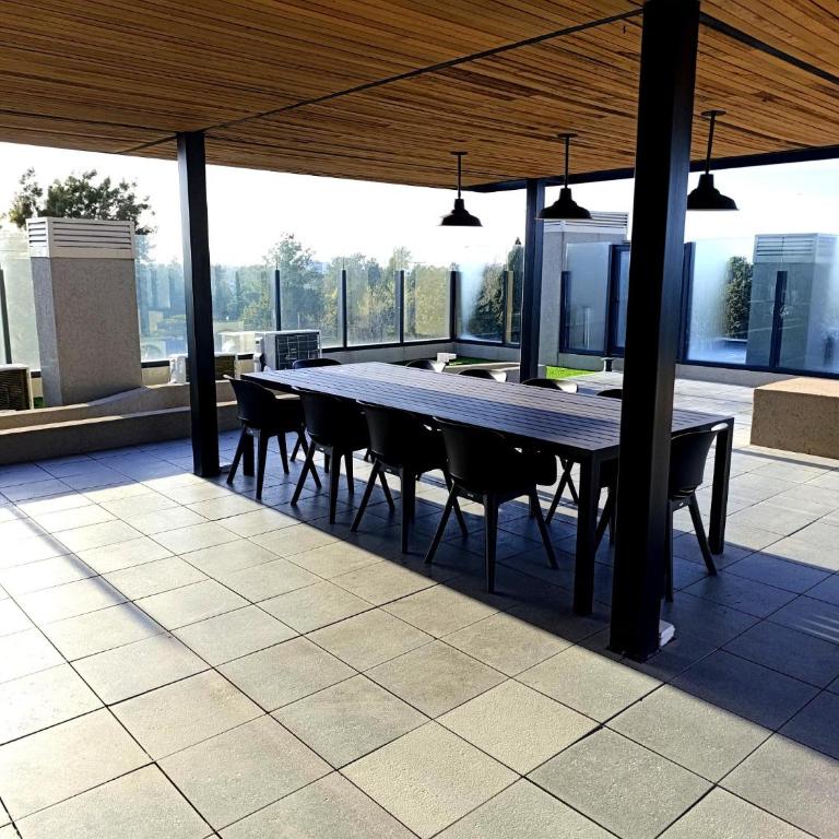 Hermoso Departamento en alquiler, Edificio Agora I, Villa Rosa - Apartamento de 1 dormitorio - 16