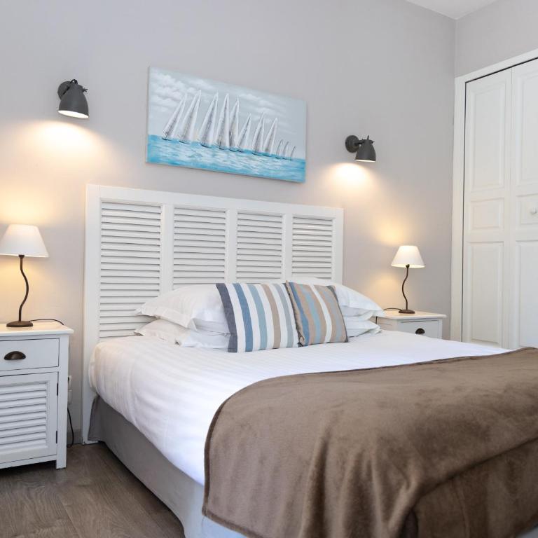 Chateau Maravenne - Chambre Double avec Salle de Bains Privative - 6