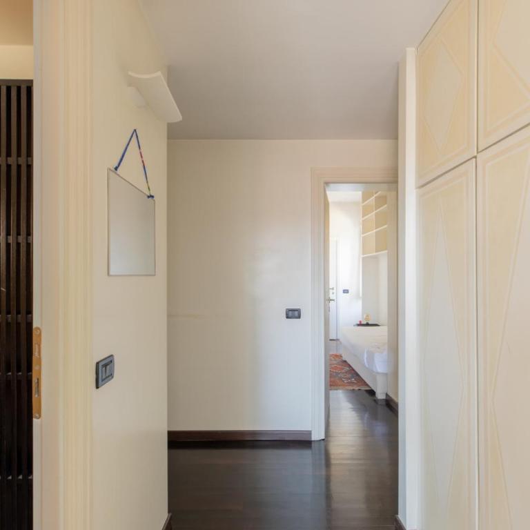 Celeste Retreat al Pantheon - Homkeey Apartments - Appartamento con 2 Camere da Letto e Balcone - 12