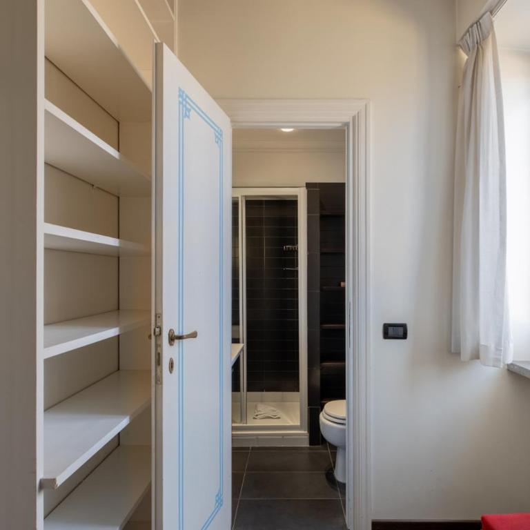 Celeste Retreat al Pantheon - Homkeey Apartments - Appartamento con 2 Camere da Letto e Balcone - 16