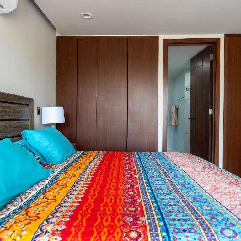 Quadrant Condos 1202 | Private Balconies | Garden & Pool Views | 8-min Walk to Beach | Full Kitchen - Apartamento Deluxe de 2 dormitorios - 8