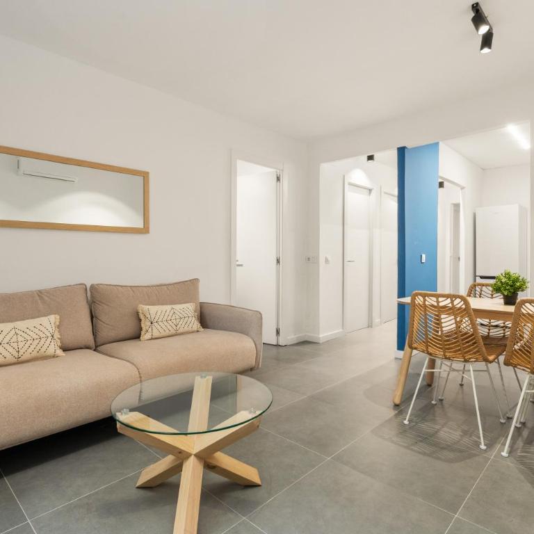 Flateli Espronceda 01 - Three-Bedroom Apartment - 21