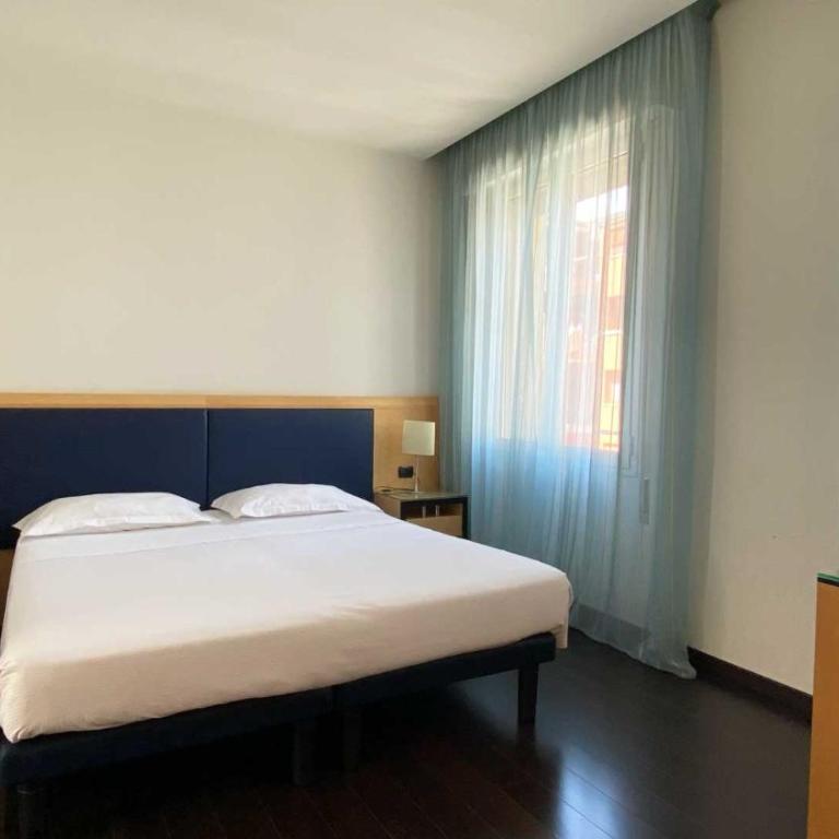 Luxury Rooms Padova Station - Camera Matrimoniale Standard - 8
