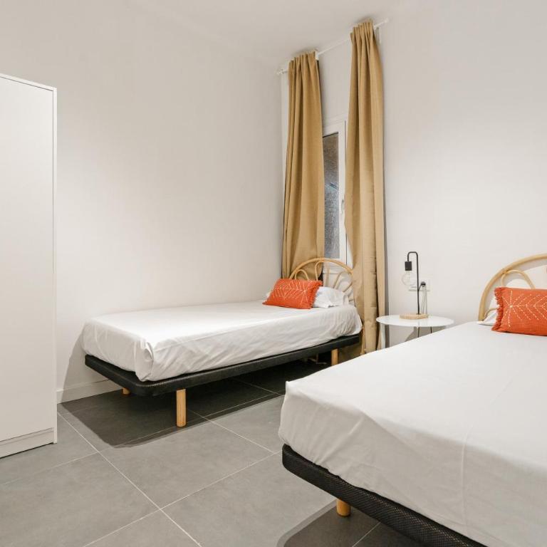 Flateli Espronceda 22 - Three-Bedroom Apartment - 6