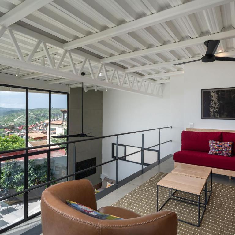 Casa Altamira, Stylish 1BR Loft with City Views in Centro - One-Bedroom House - 17