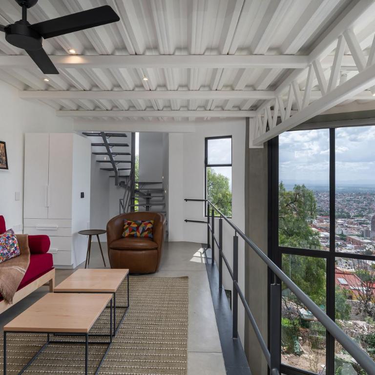 Casa Altamira, Stylish 1BR Loft with City Views in Centro - One-Bedroom House - 19