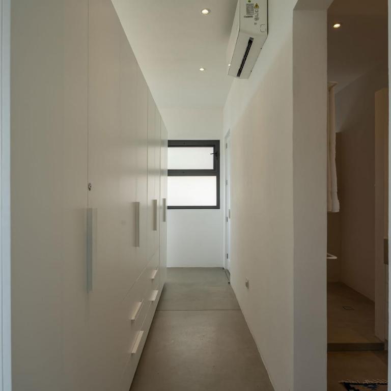 Casa Altamira, Stylish 1BR Loft with City Views in Centro - One-Bedroom House - 15
