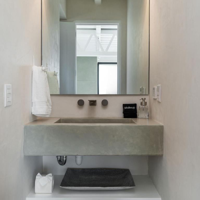 Casa Altamira, Stylish 1BR Loft with City Views in Centro - One-Bedroom House - 33