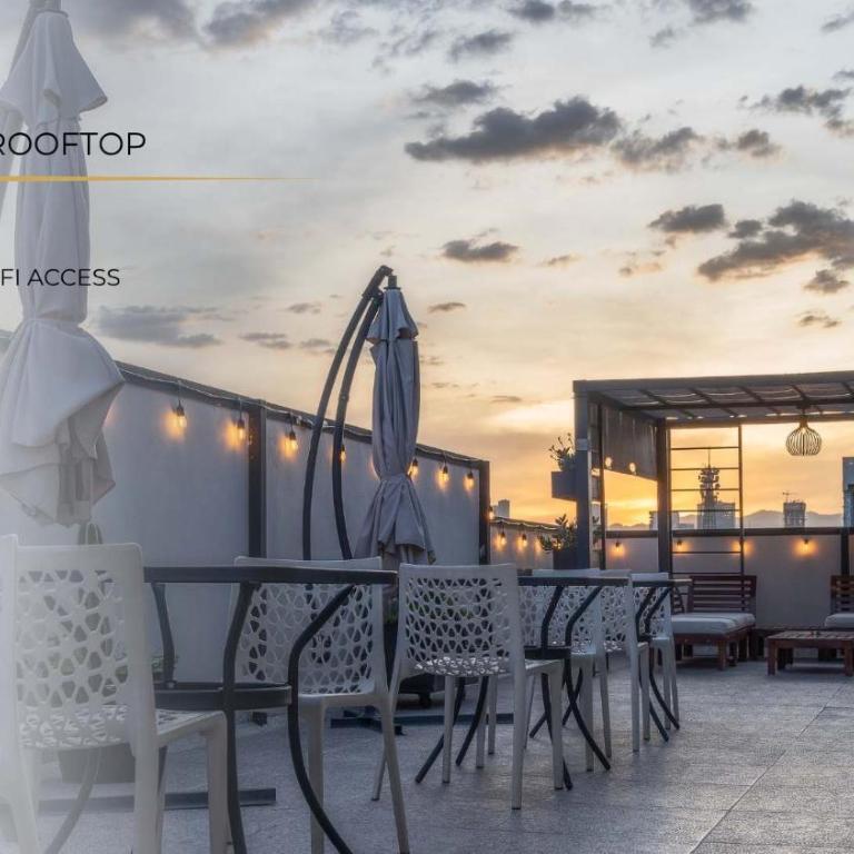 101 Lovely 2Bdrm 2bath apt AC Rooftop - Apartment - 21