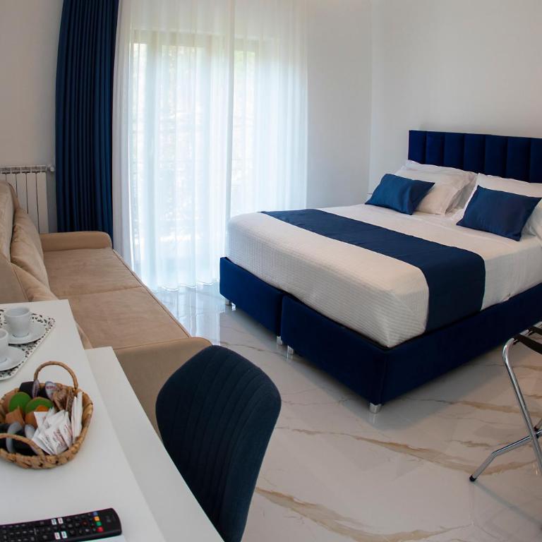 BeB Le Sirene - Deluxe Triple Room - 1
