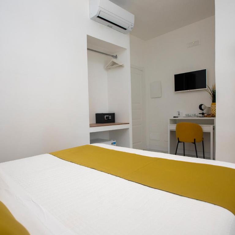 BeB Le Sirene - Deluxe Double Room - 11
