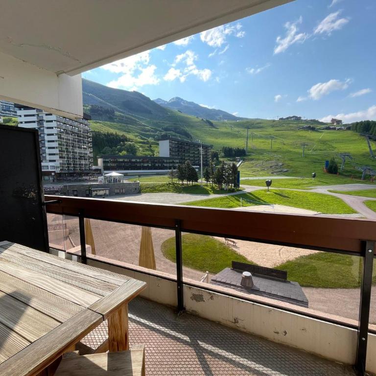 Appartement rénové 3 pièces pour 6 pers, balcon, 2 sdb, proche ascenseur, skis, qualité 4 flocons - FR-1-452-203 - Apartment (6 Erwachsene) - 21