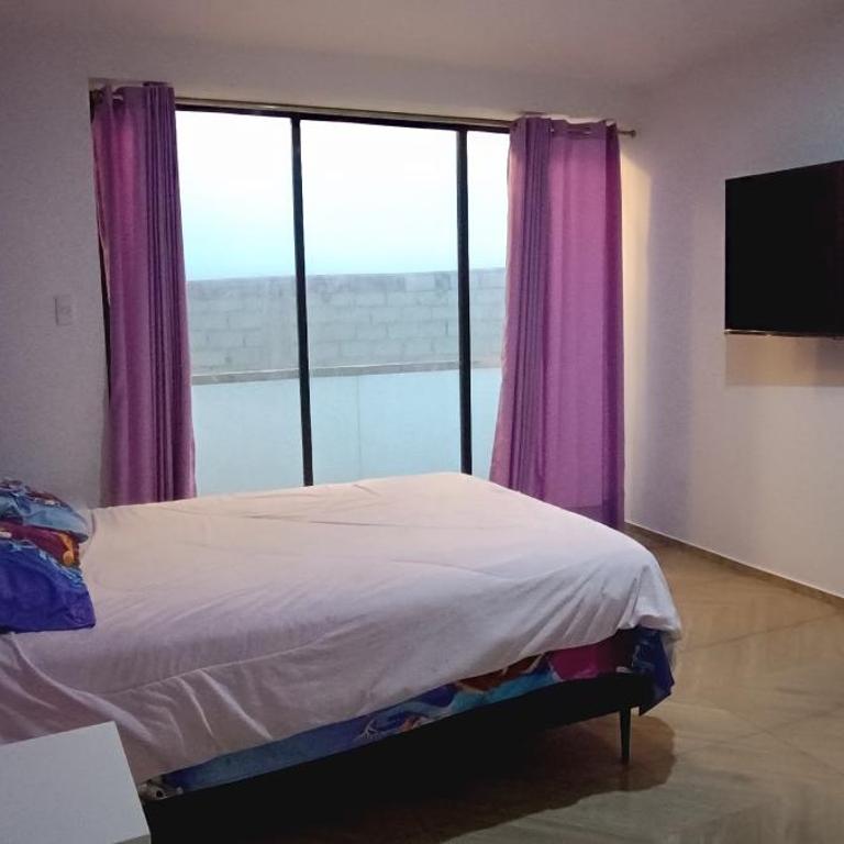 Friendly house - Five-Bedroom House - 17