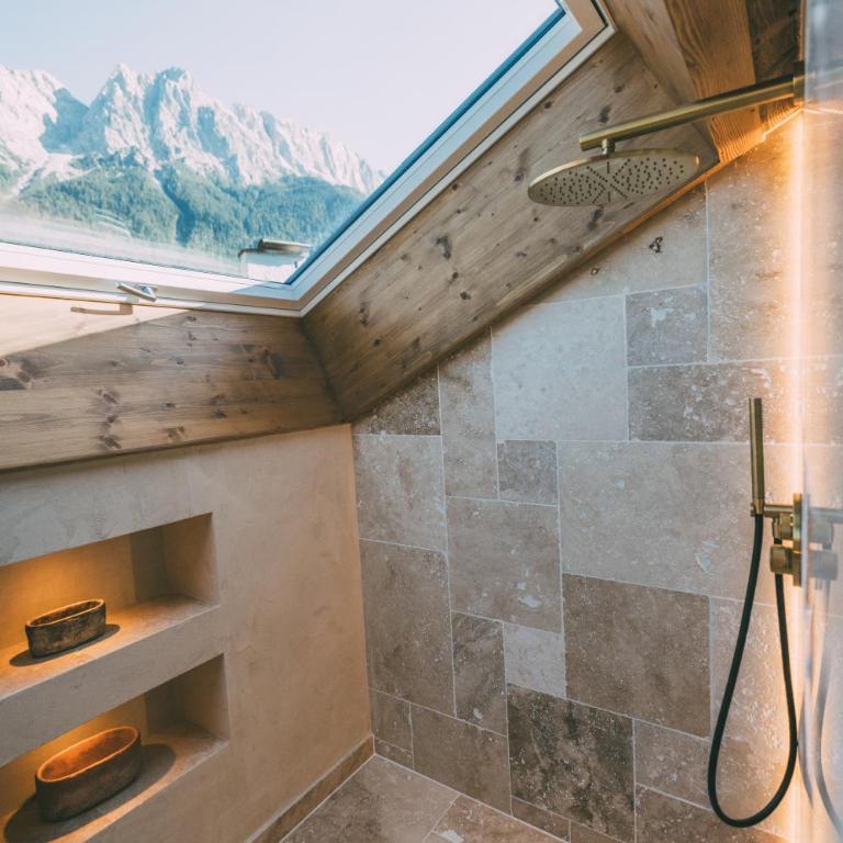 Chalet Hideaway Alpi mit Sauna und Bergblick - Superior Chalet - 15