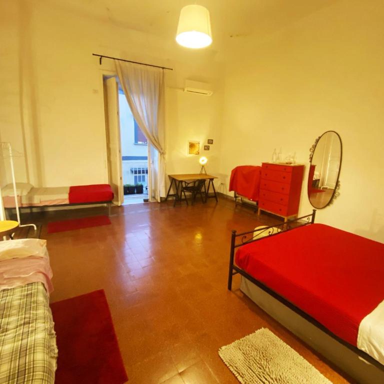 Vecchia Napoli Vesuvio - Camera Familiare con Balcone - 19