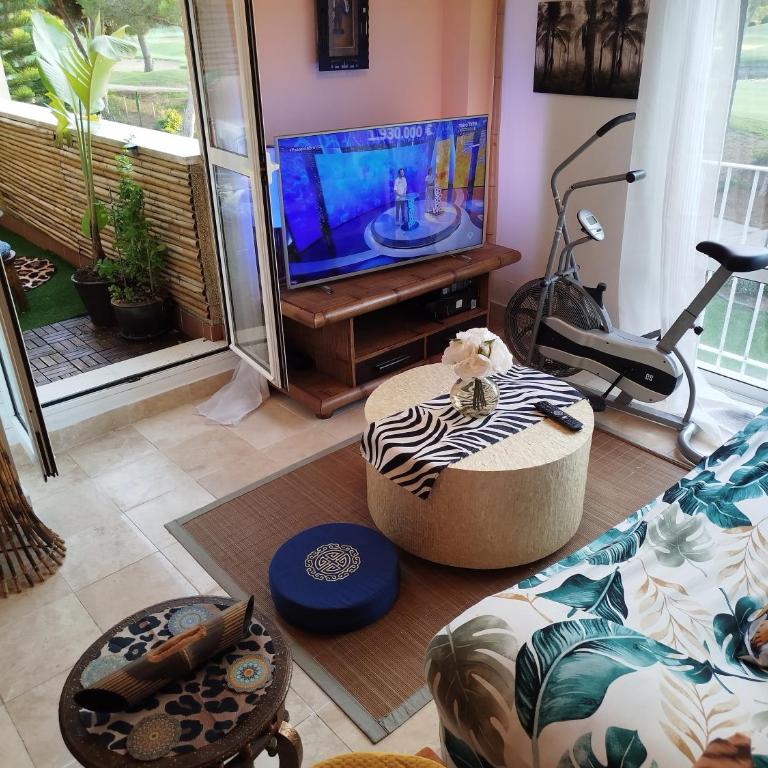 Indo Real OGGOB com - One-Bedroom Apartment - 43