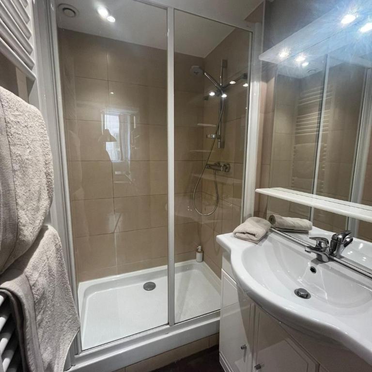 Vieux Nice 2 pièces Appartement MONACO - Appartement 1 Chambre - 11