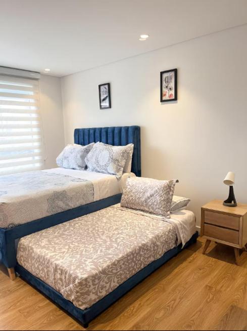 Aparta-estudio Corferias más Parqueadero gratis - Apartamento de 1 dormitorio - 1