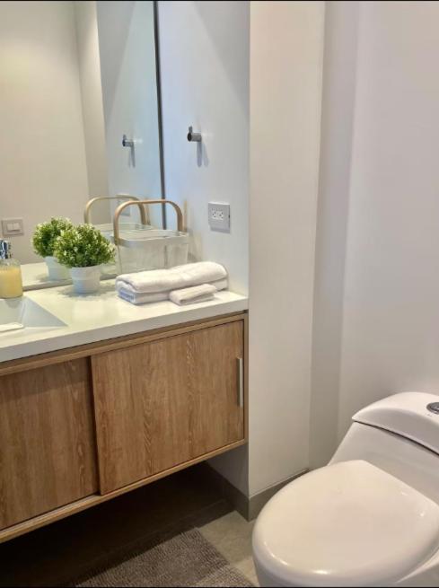 Aparta-estudio Corferias más Parqueadero gratis - Apartamento de 1 dormitorio - 16