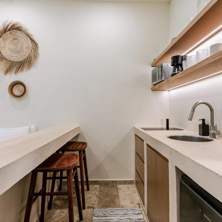 Florita39 - Suite with Balcony - 3