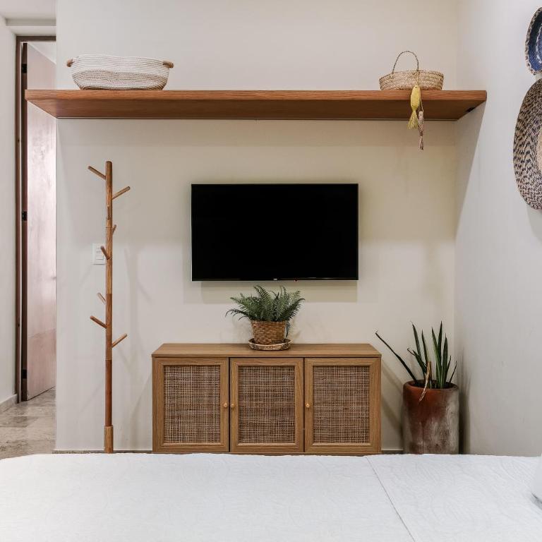 Florita39 - Suite with Balcony - 7