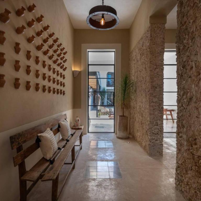 Luxury Heaven in Merida Poolside Bliss in La Ermita - Four-Bedroom House - 20