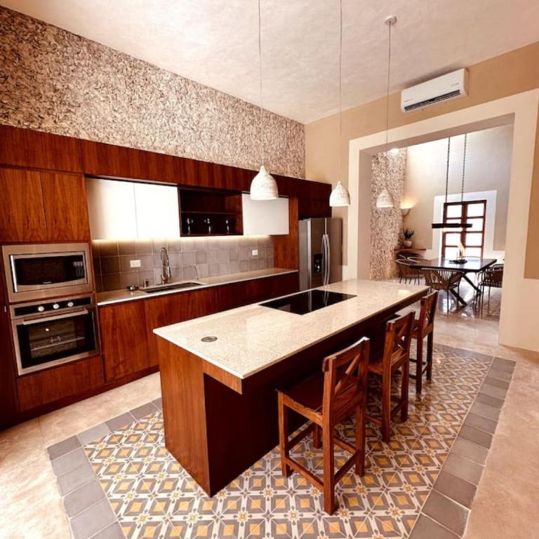 Luxury Heaven in Merida Poolside Bliss in La Ermita - Four-Bedroom House - 35
