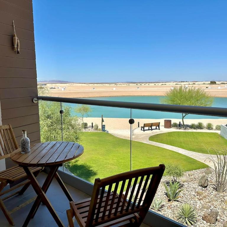 Relaxing Family Spot Pool Lagoon Beach Walk A7 - Two-Bedroom House - 1