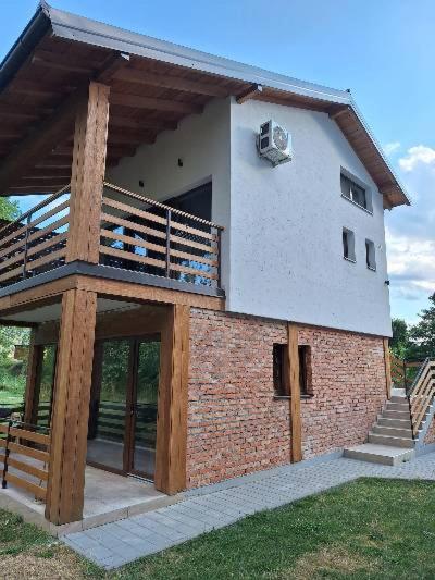 Banja na Drini - Lux vikendice, apartmani, na obali reke - Kuća sa 1 Spavaćom Sobom - 2