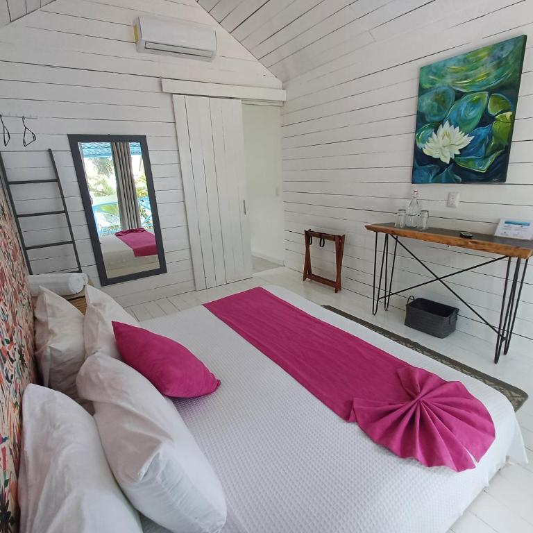 Zensus Eco Boutique Hotel - Habitación Deluxe con cama extragrande - 23
