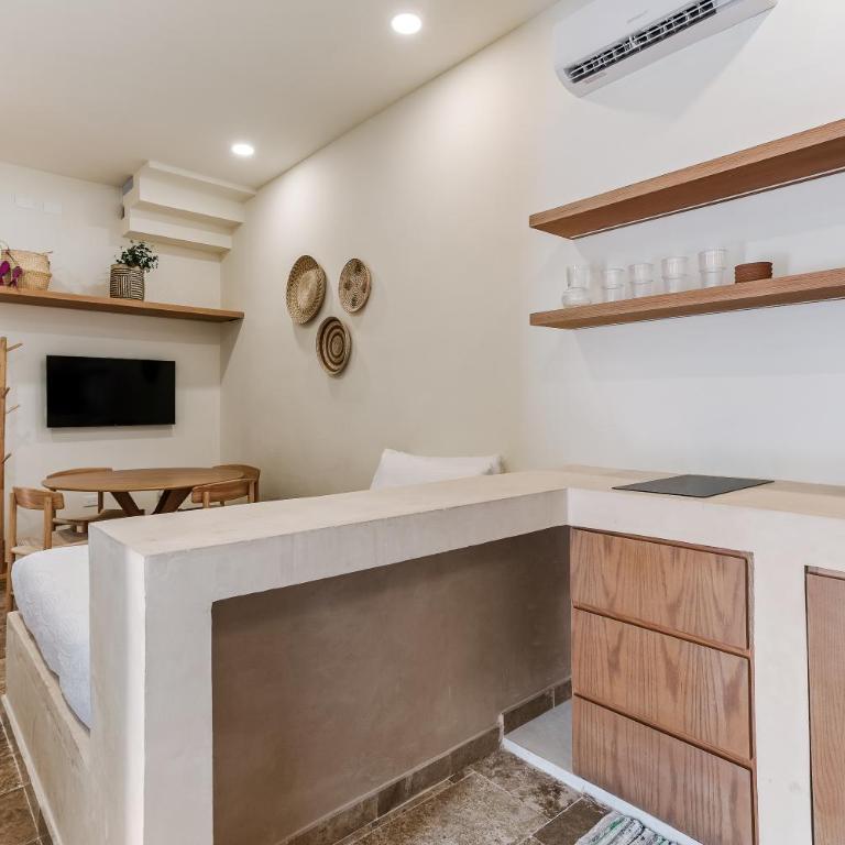 Florita39 - Suite with Balcony - 6
