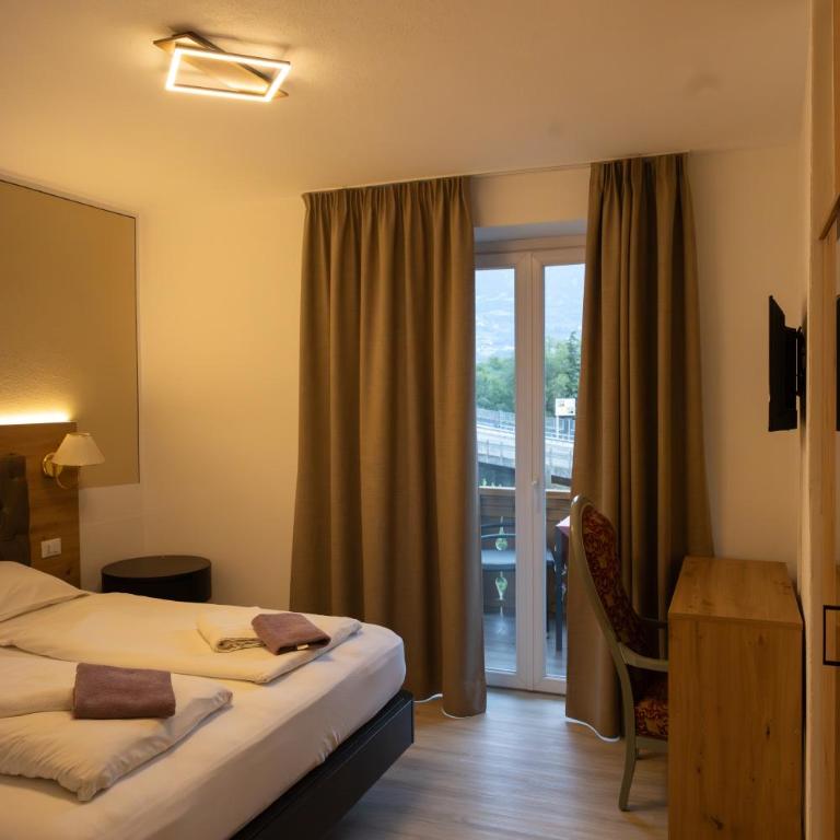 Hotel Marlingerhof - Standard Doppelzimmer mit Balkon - 8