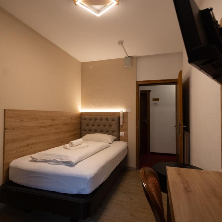 Hotel Marlingerhof - Einzelzimmer mit Balkon - 2