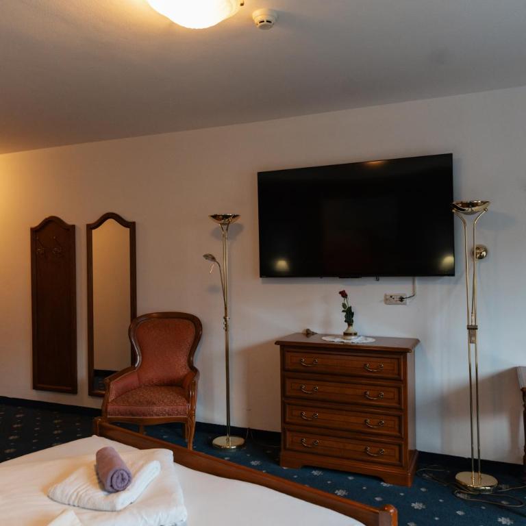 Hotel Marlingerhof - Superior Doppelzimmer mit Balkon - 11