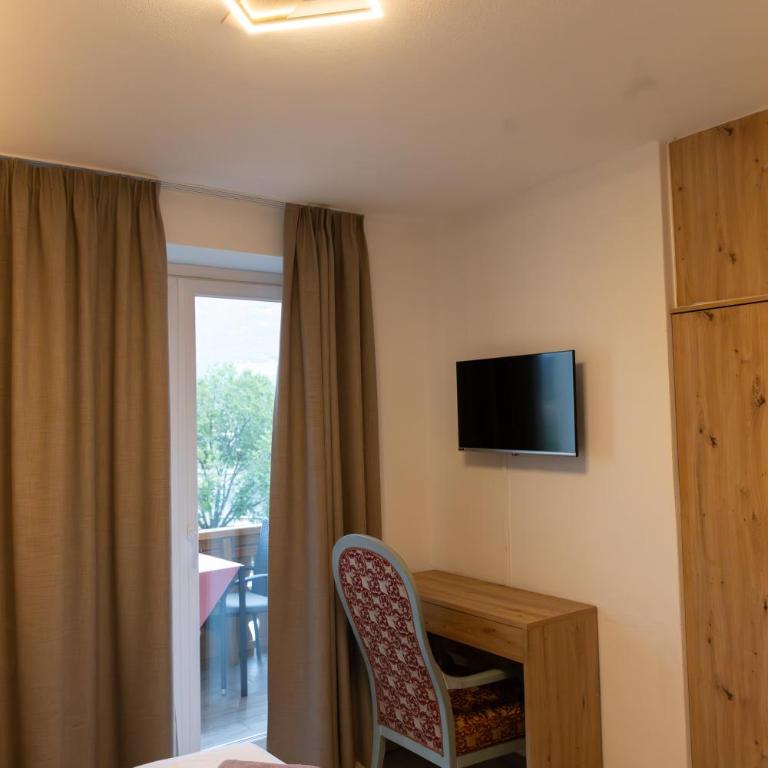 Hotel Marlingerhof - Standard Doppelzimmer mit Balkon - 9